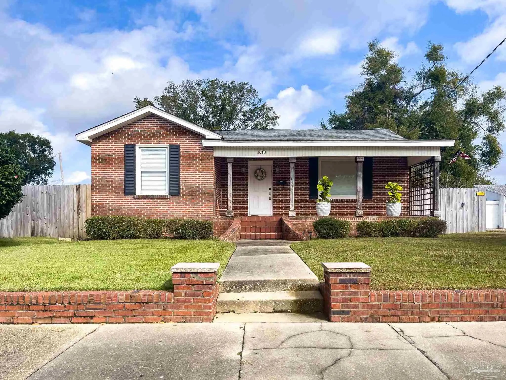 Photo of Listing #678953