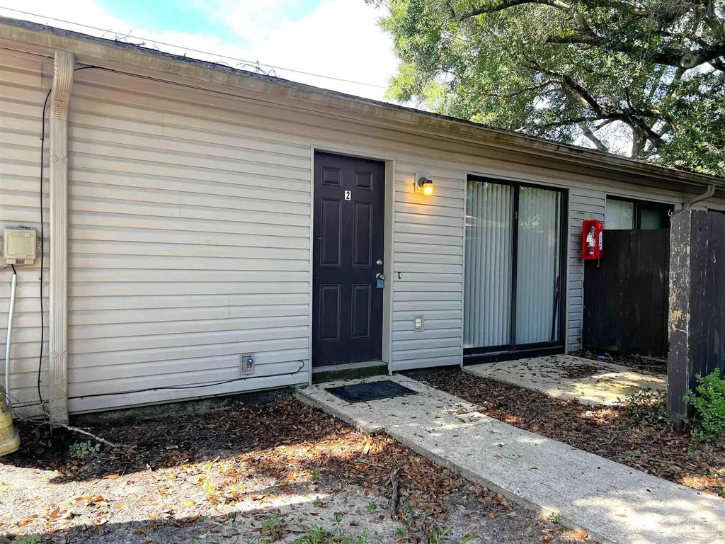 6801 Tiki Ln #2, Pensacola