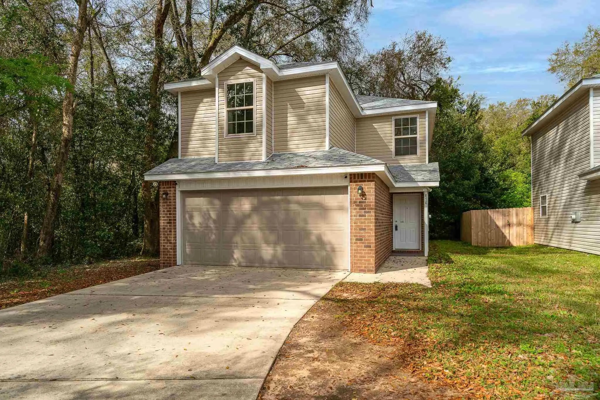 Photo of Listing #679136