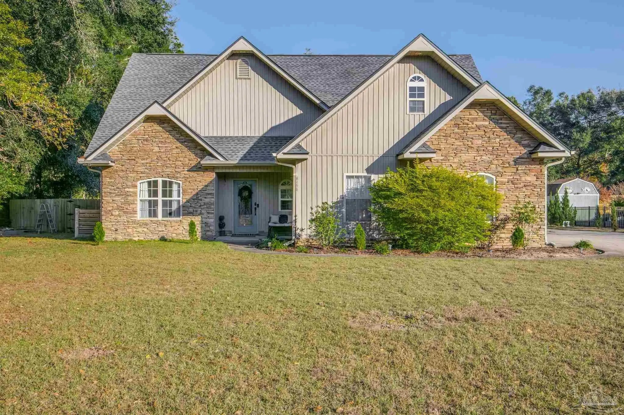 Photo of Listing #674754