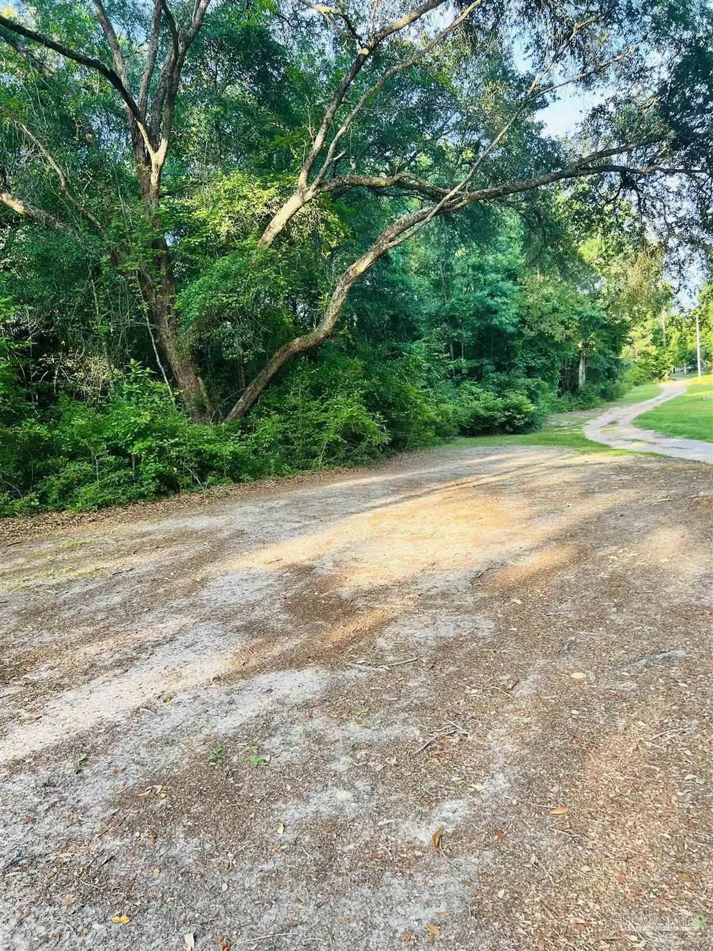 Tall Pines Rd, Bay Minette