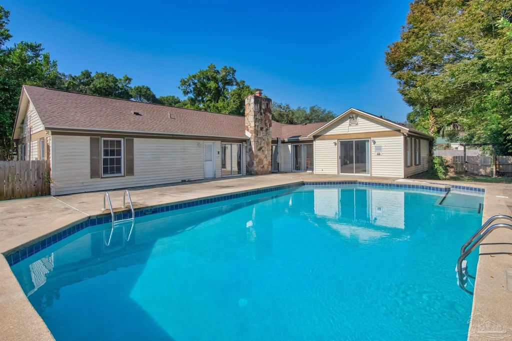 4302 Roxborough Pl, Pensacola