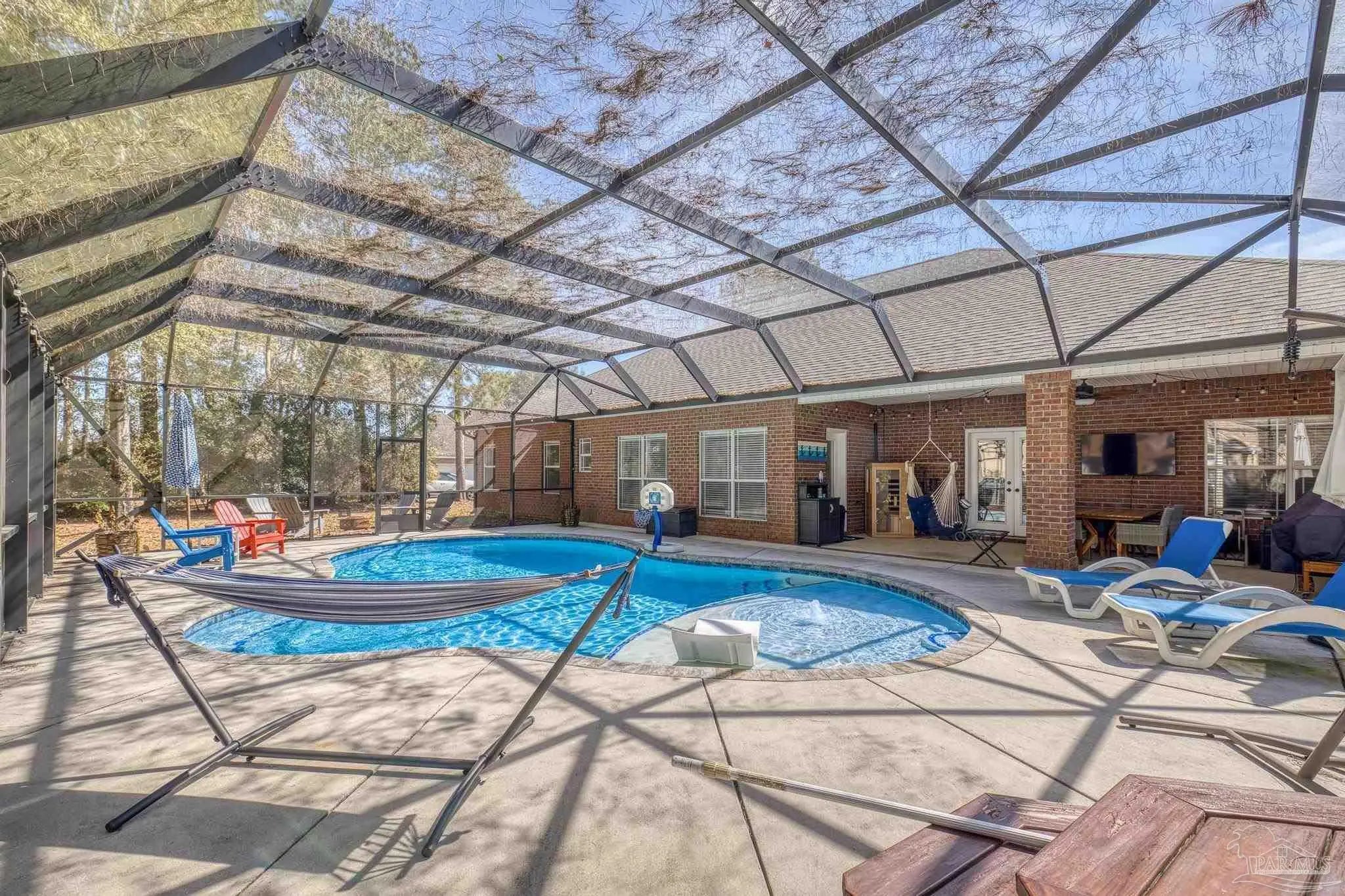 Photo of Listing #678311