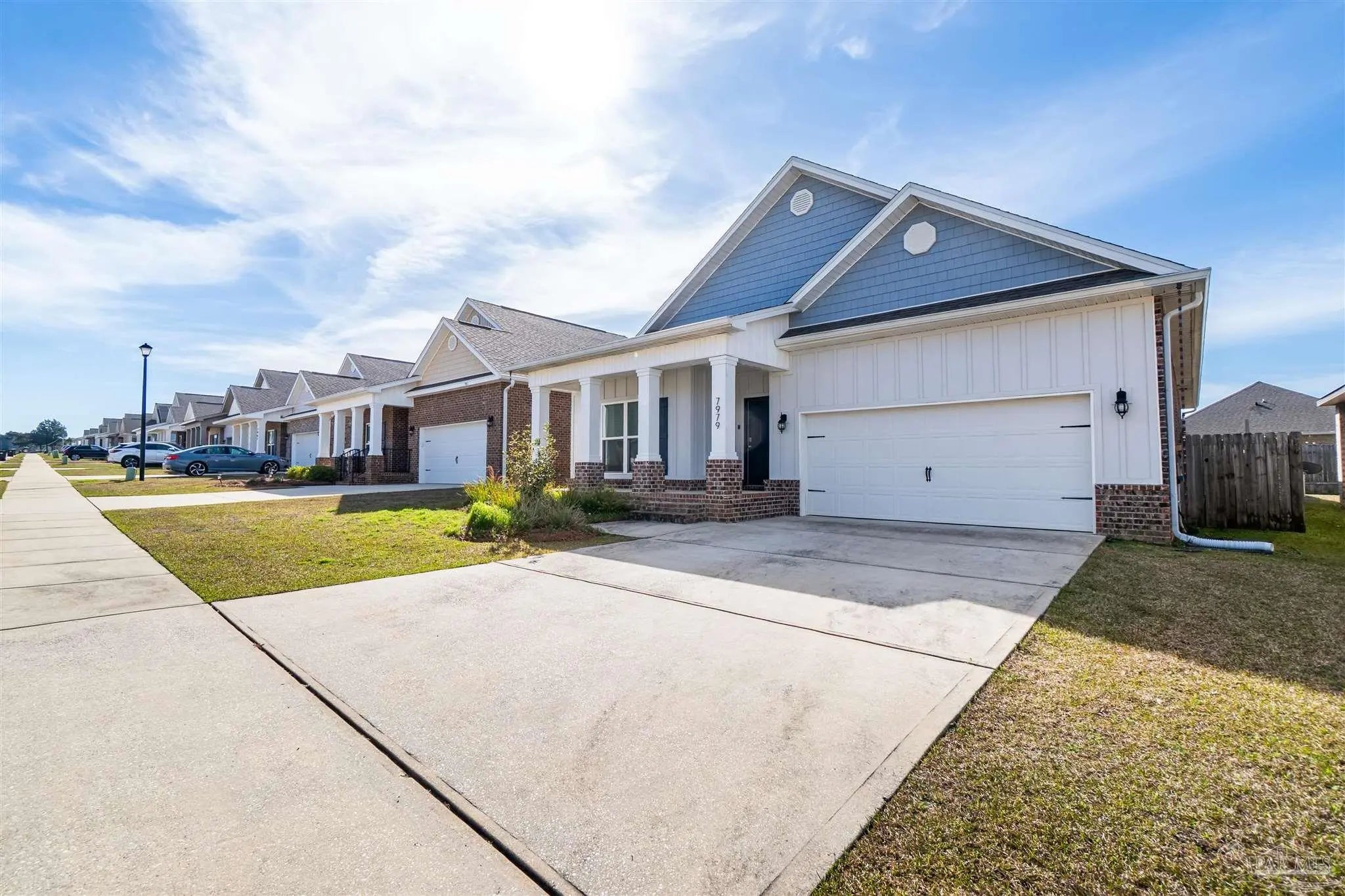 Photo of Listing #678820