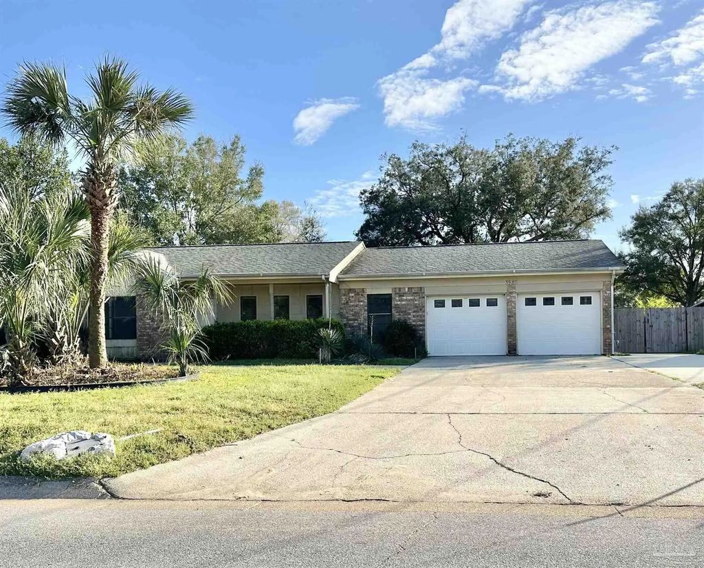 3585 Blueridge Dr, Pensacola
