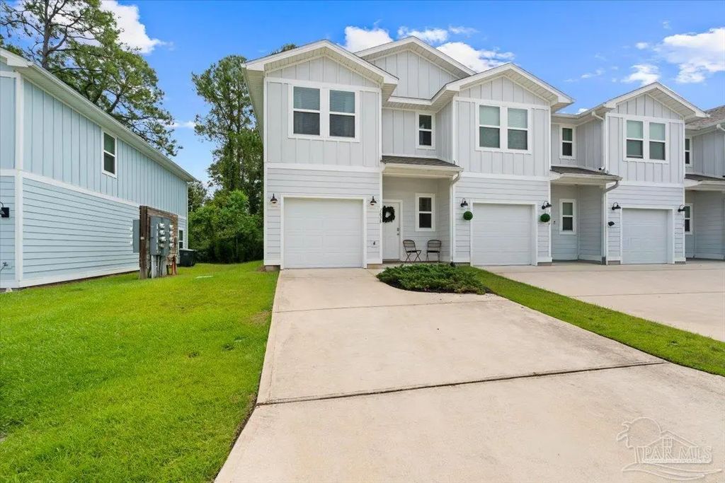 1638 Iroquois Ct, Pensacola