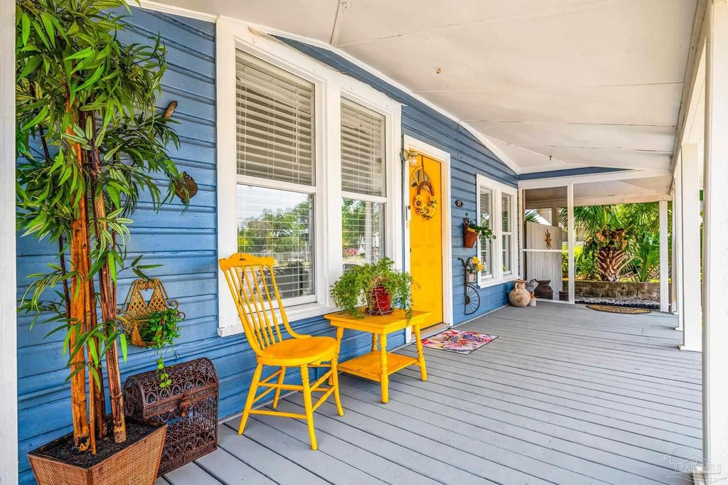 1220 E Cervantes, Pensacola