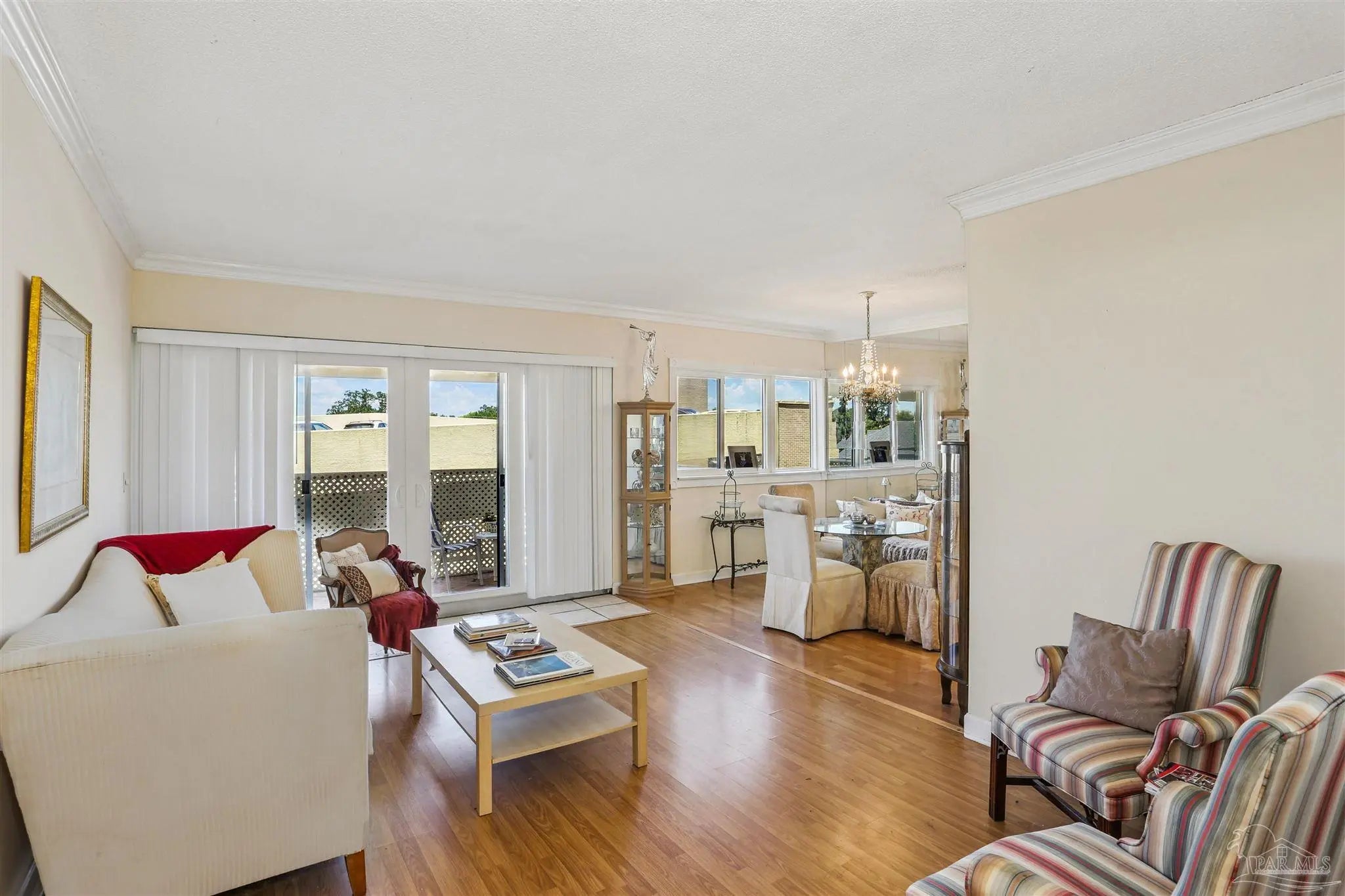 Photo of Listing #668492