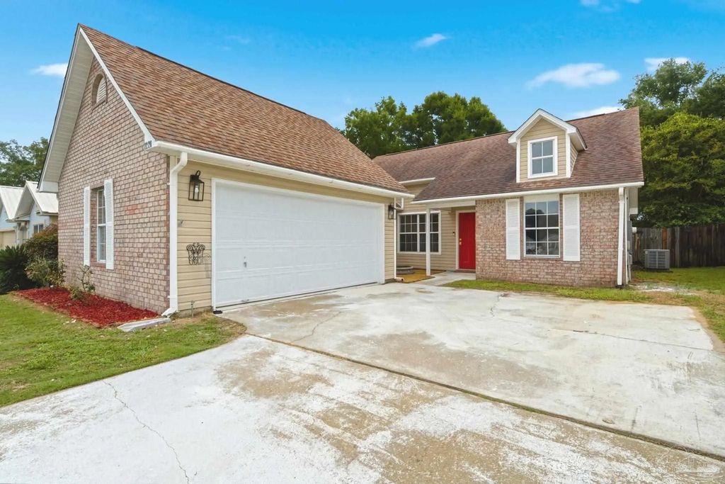 8220 Lode Star Ave, Pensacola