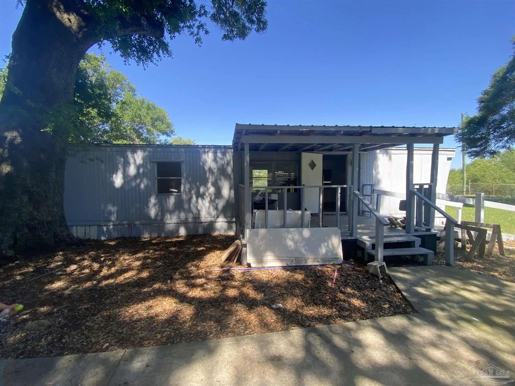 3914 W Mallory St, Pensacola