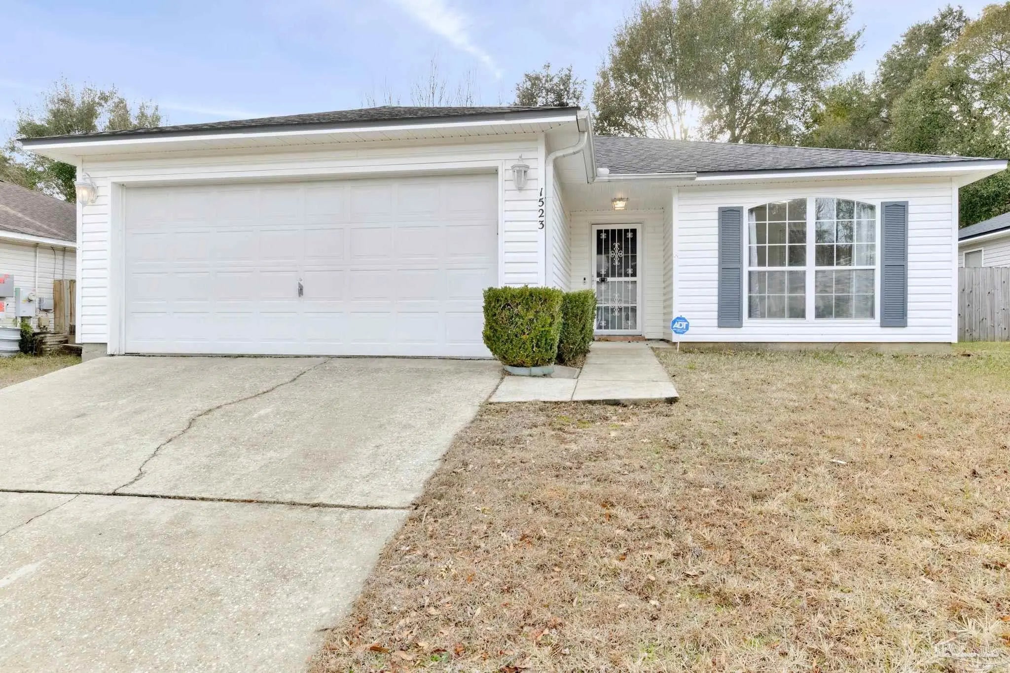 Photo of Listing #676874