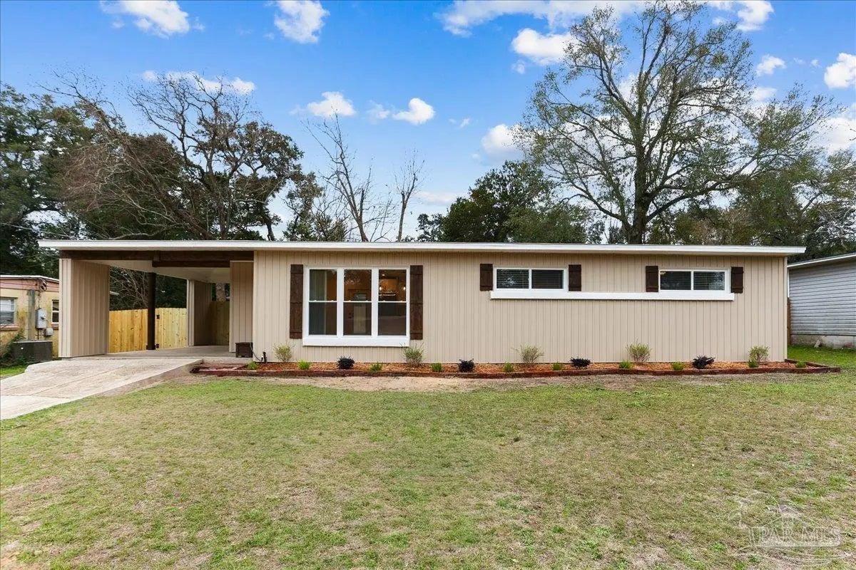 Photo of Listing #676117