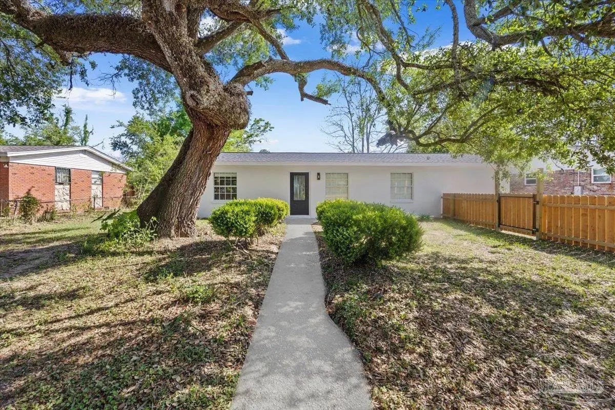 Photo of Listing #680793