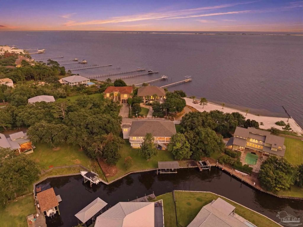 4639 Smokey Rd, Gulf Breeze