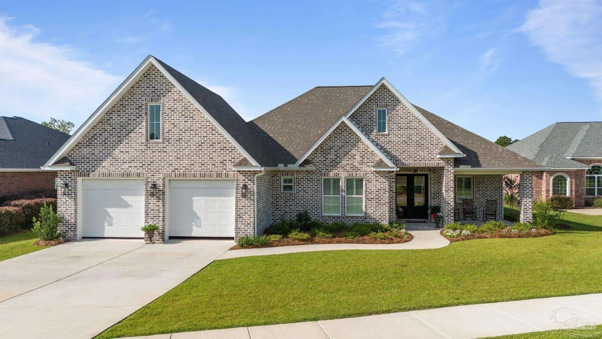 Photo of Listing #667565