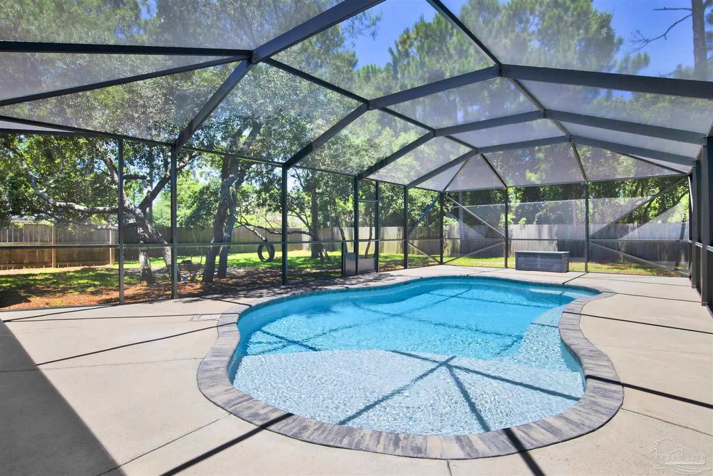 16660 Innerarity Pt Rd, Pensacola
