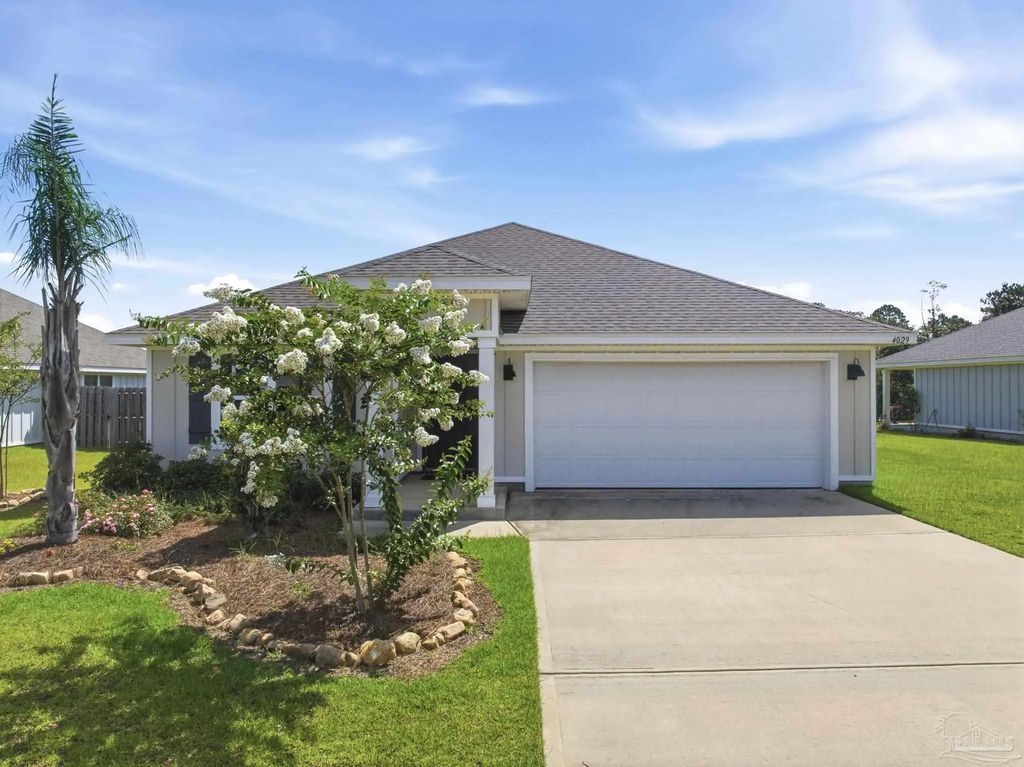 4029 Whitetail Ln, Pensacola