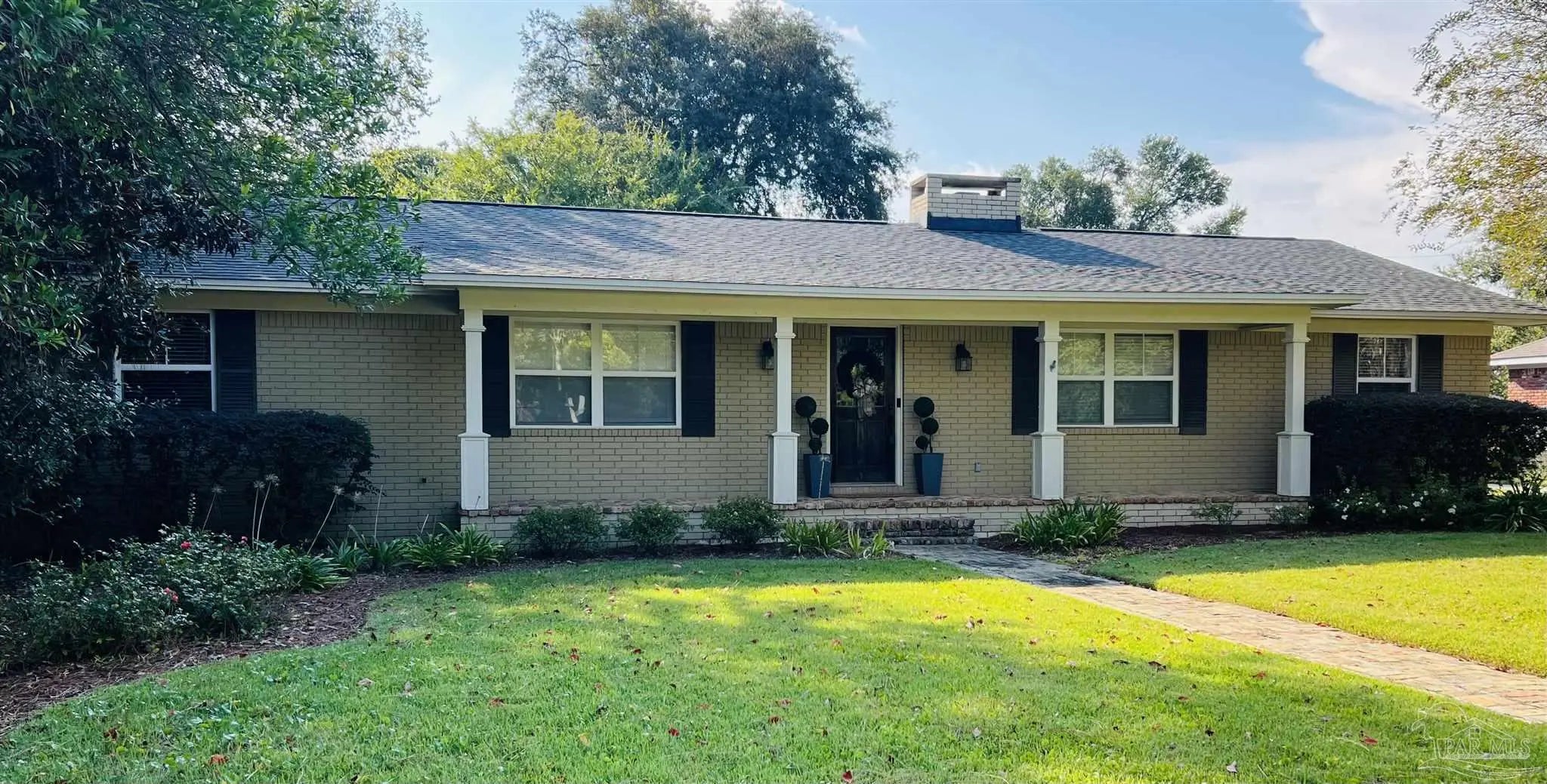 Photo of Listing #675582