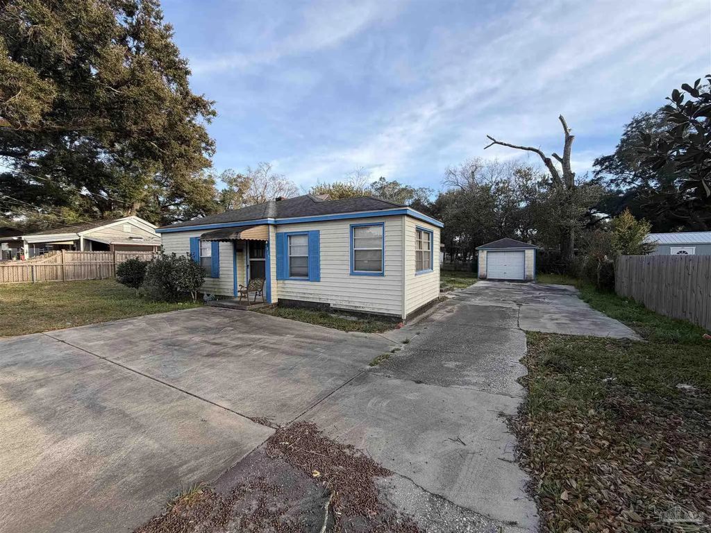 4915 Jackson St, Pensacola