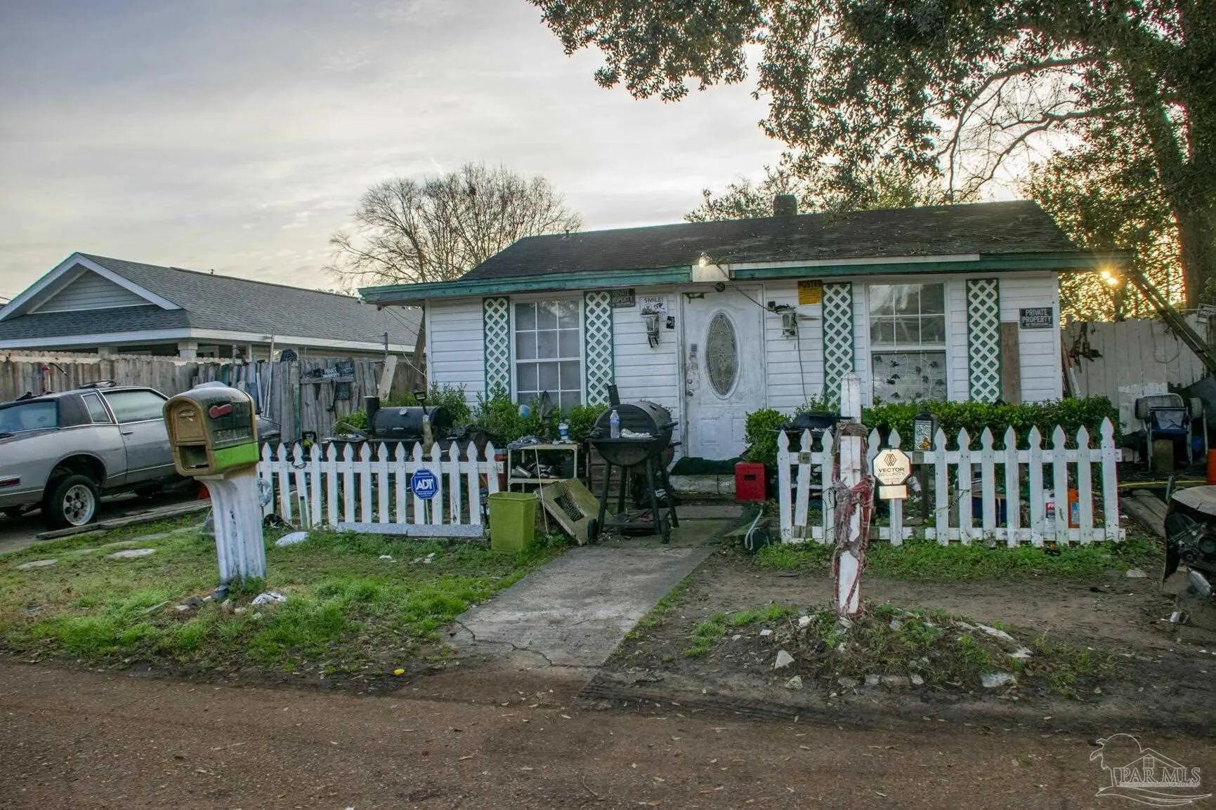 Photo of Listing #678020