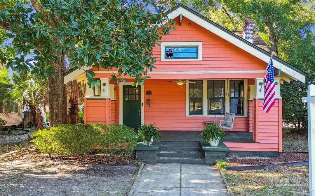 Photo of Listing #679877