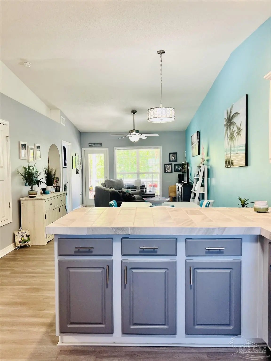 Photo of Listing #678934