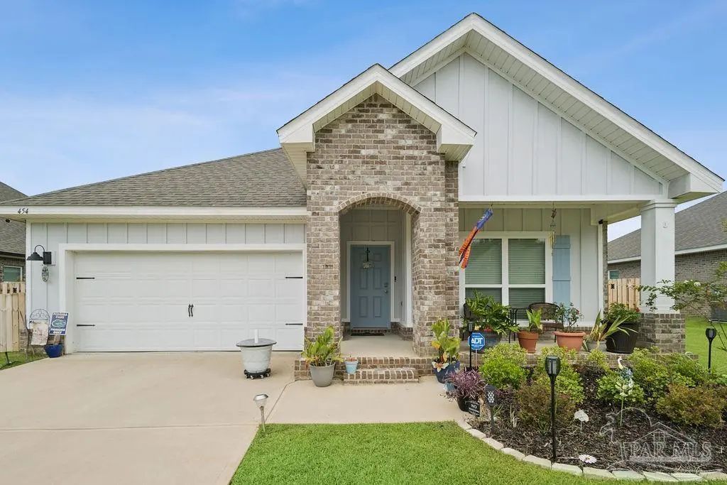 454 Connie Way, Cantonment