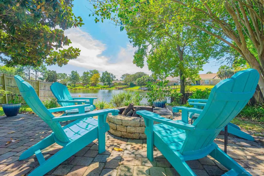 9863 Orion Lake Cir, Navarre