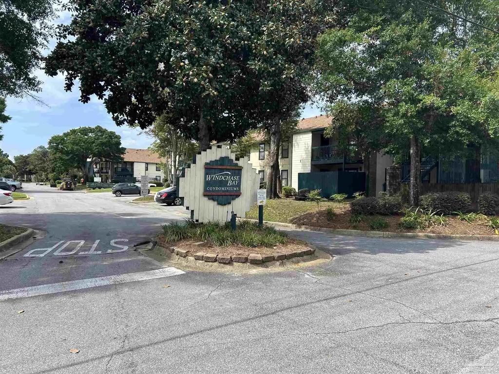 2299 Scenic Hwy #h6, Pensacola