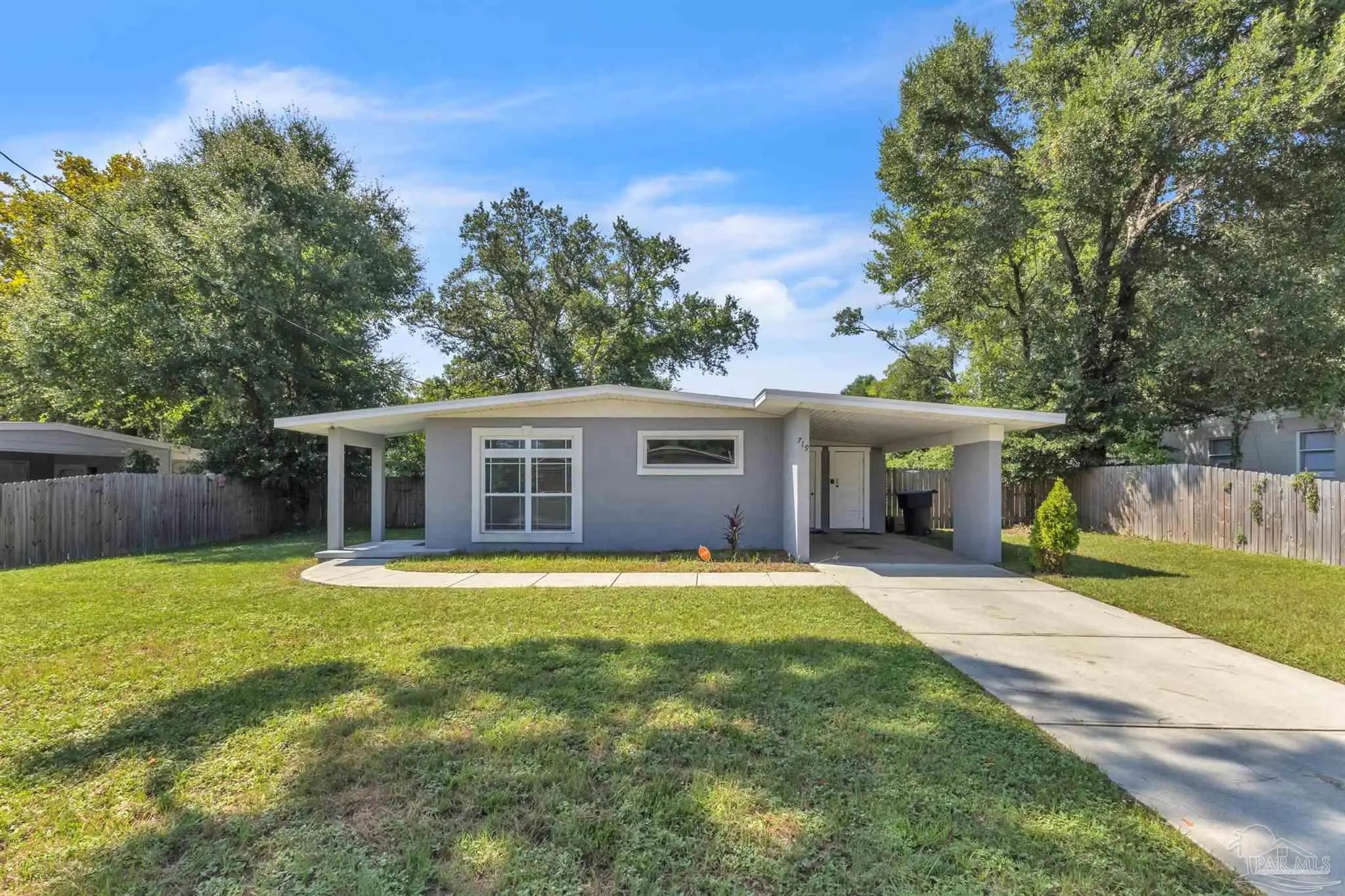 Photo of Listing #669679