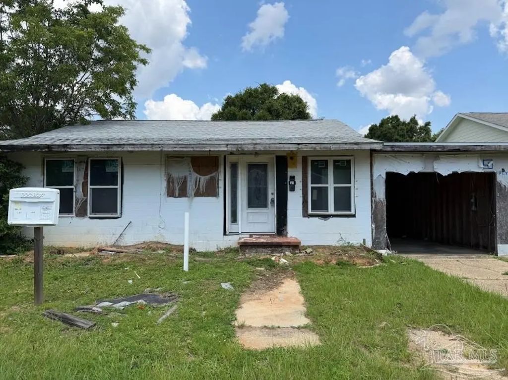 1203 N C St, Pensacola
