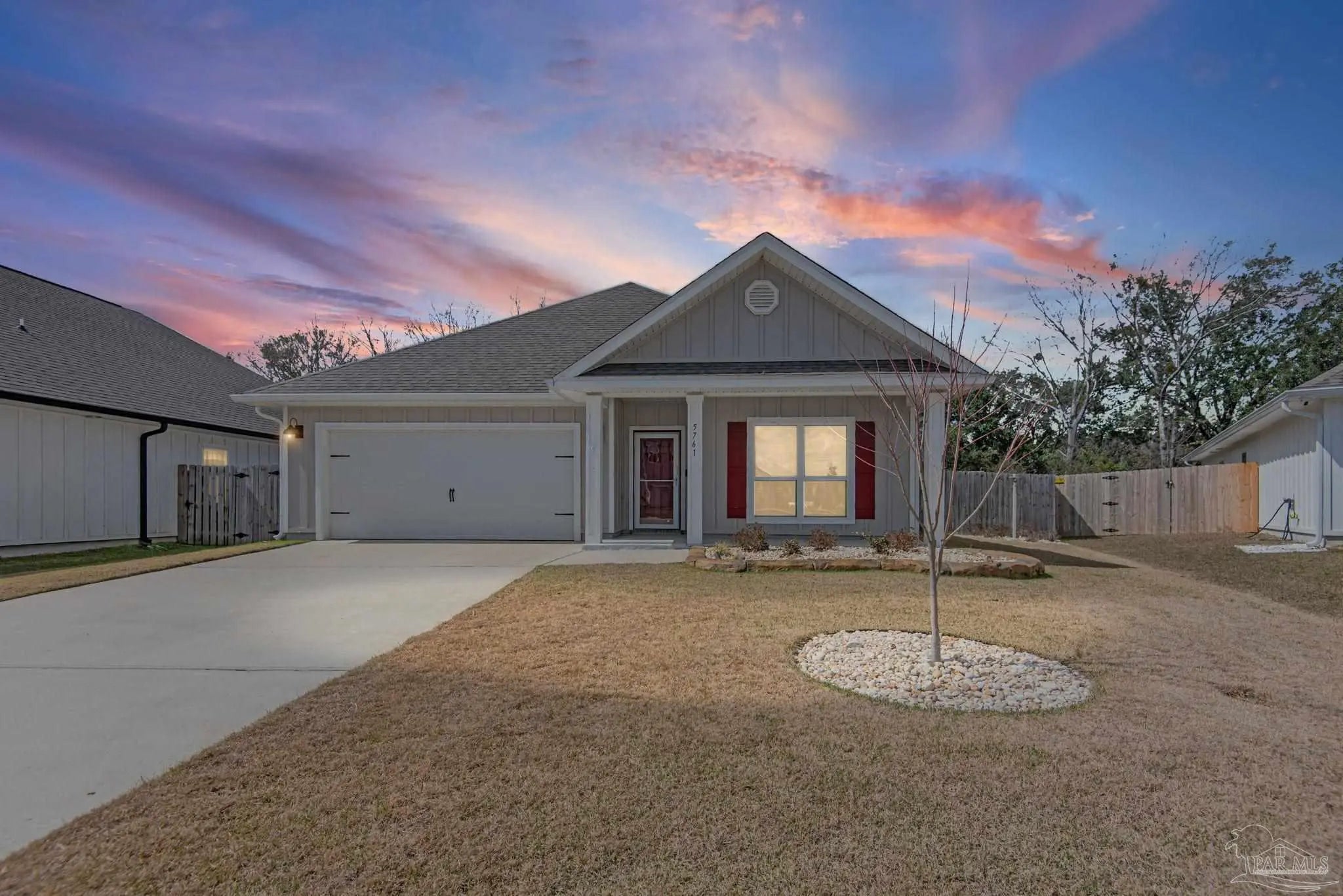 Photo of Listing #678640