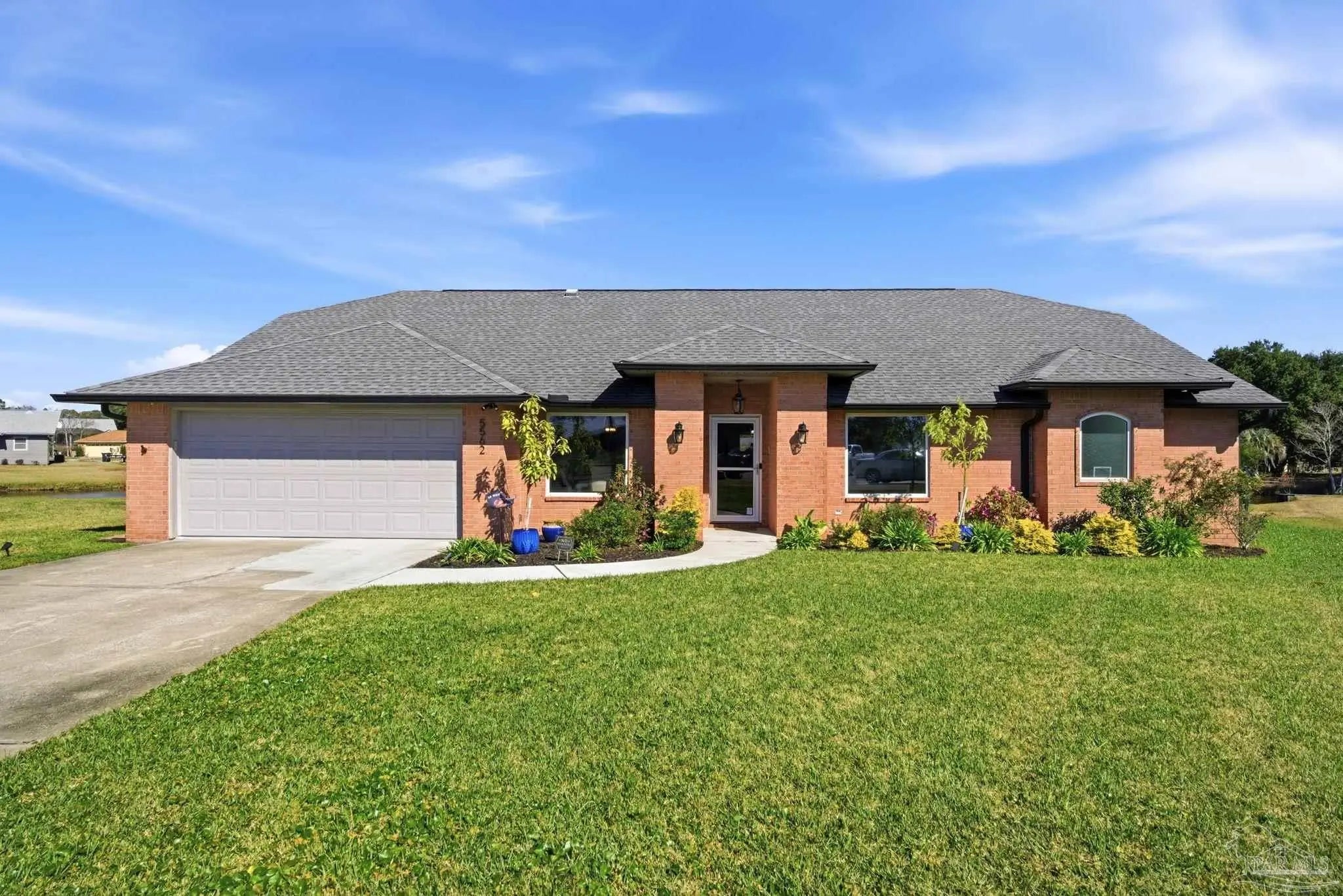 Photo of Listing #674436