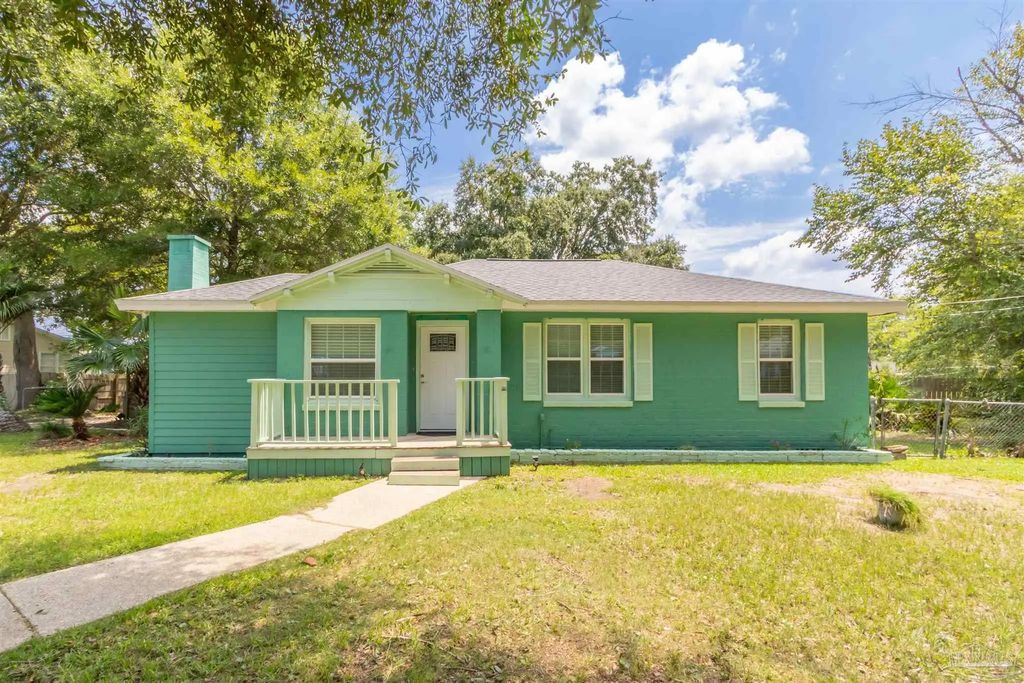 201 Brown Rd, Pensacola