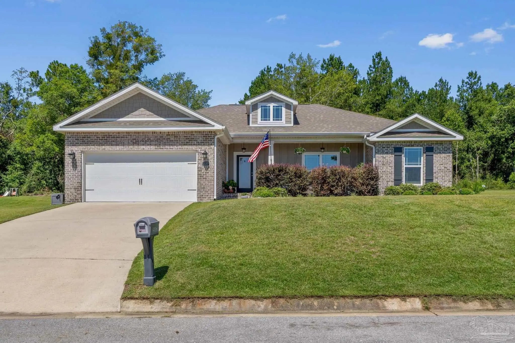 Photo of Listing #667792