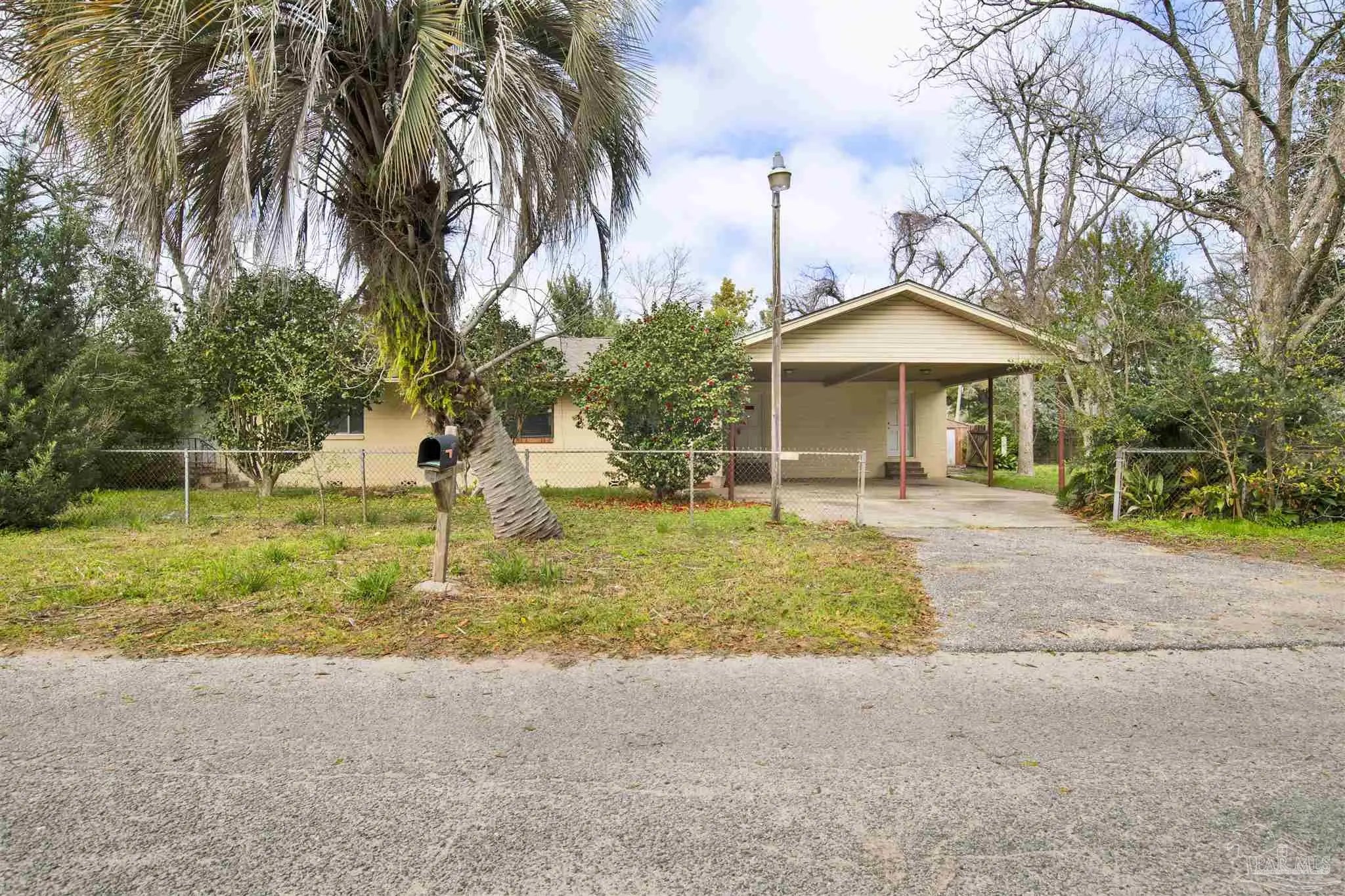 Photo of Listing #678998