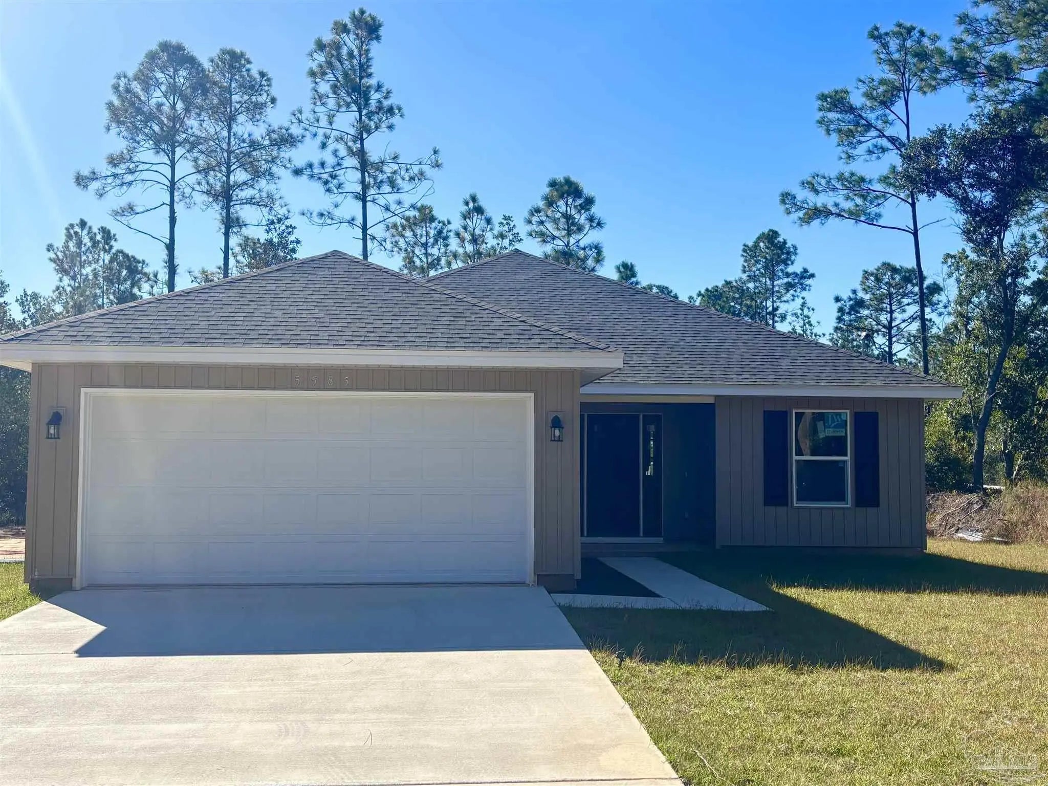 Photo of Listing #670587