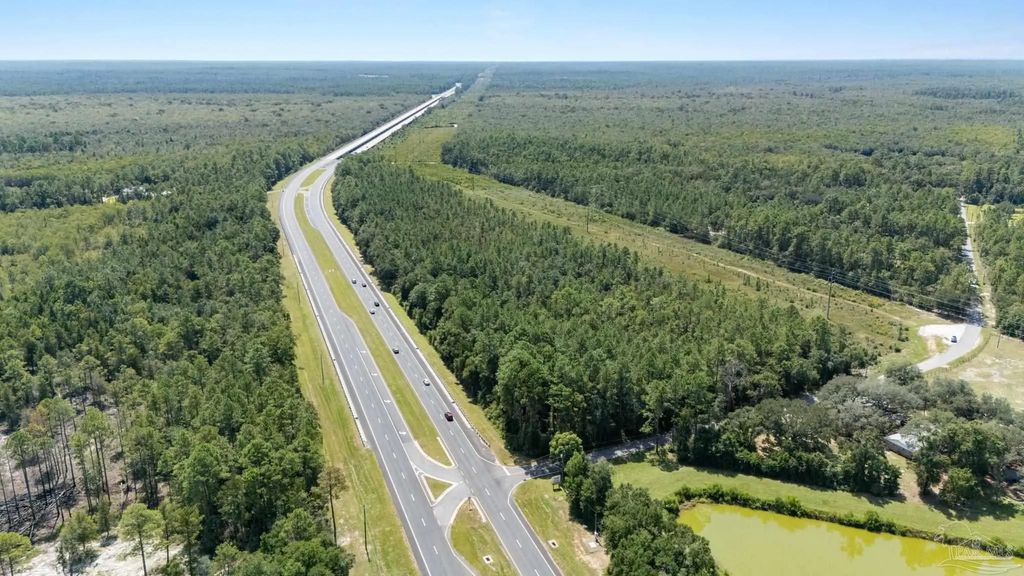 S Hwy 87, Milton
