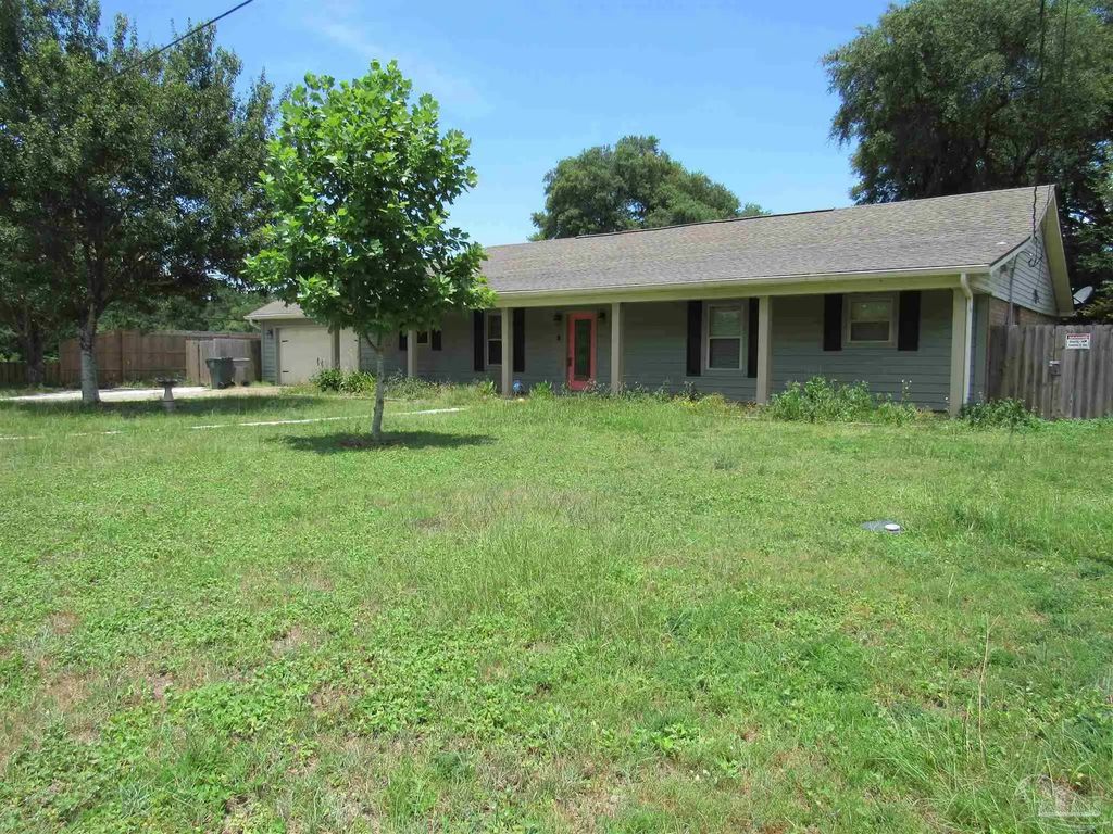 8364 Stanton Pl, Pensacola