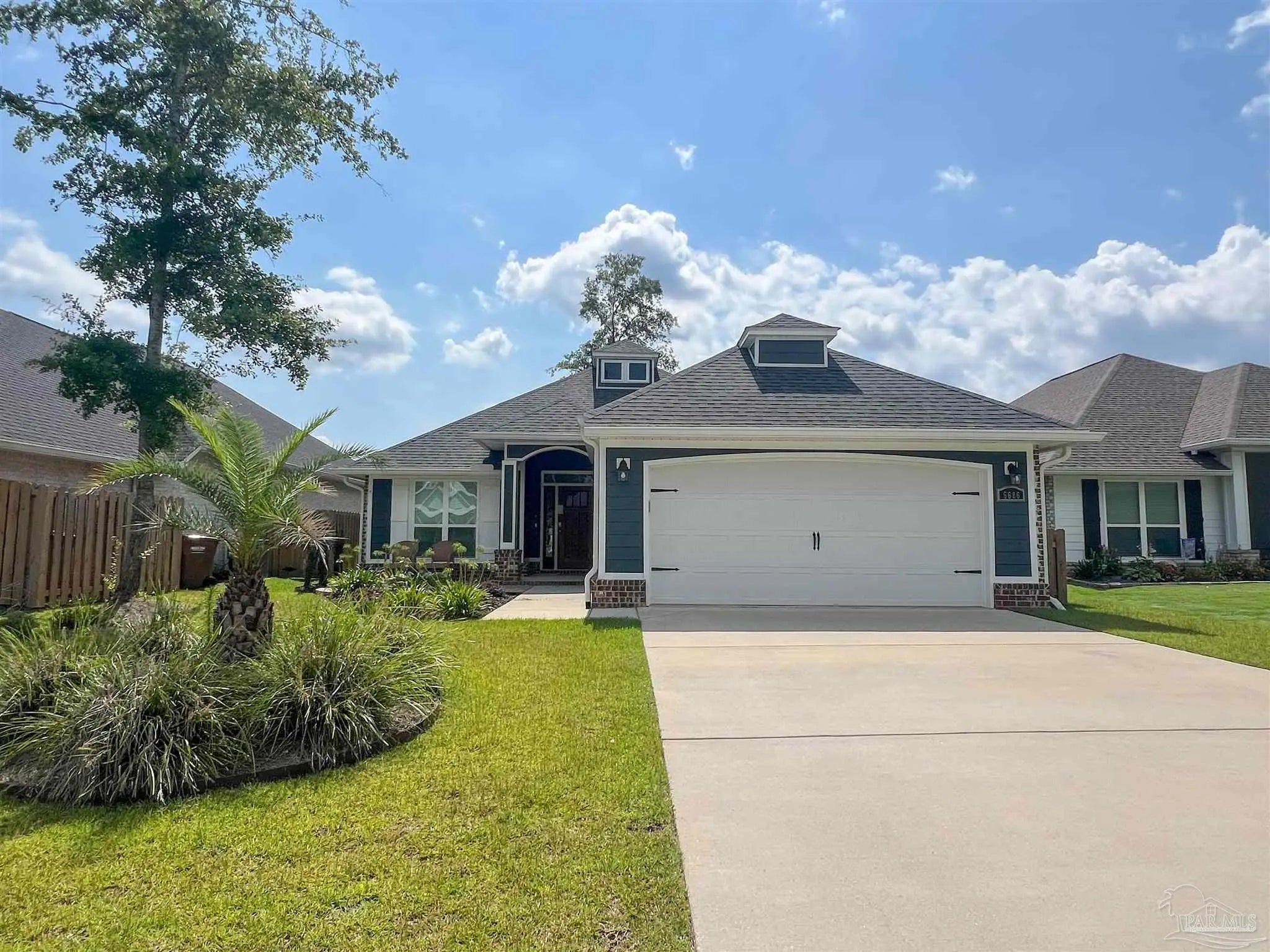 Photo of Listing #667433