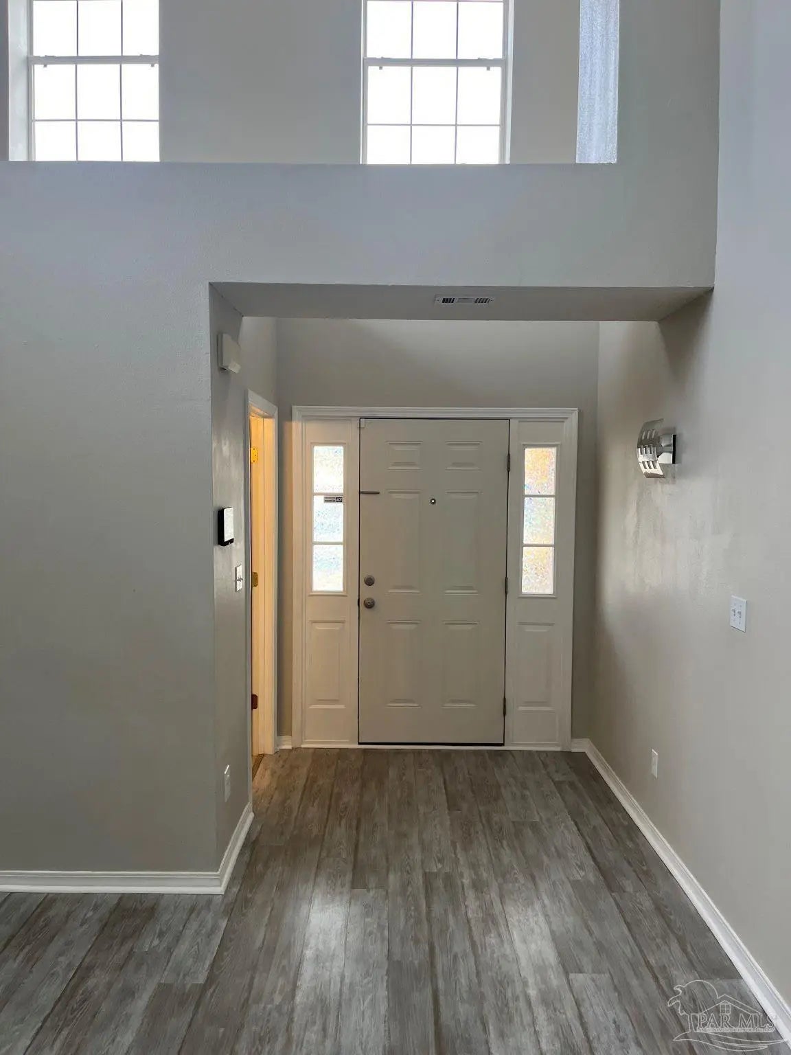 Photo of Listing #675671