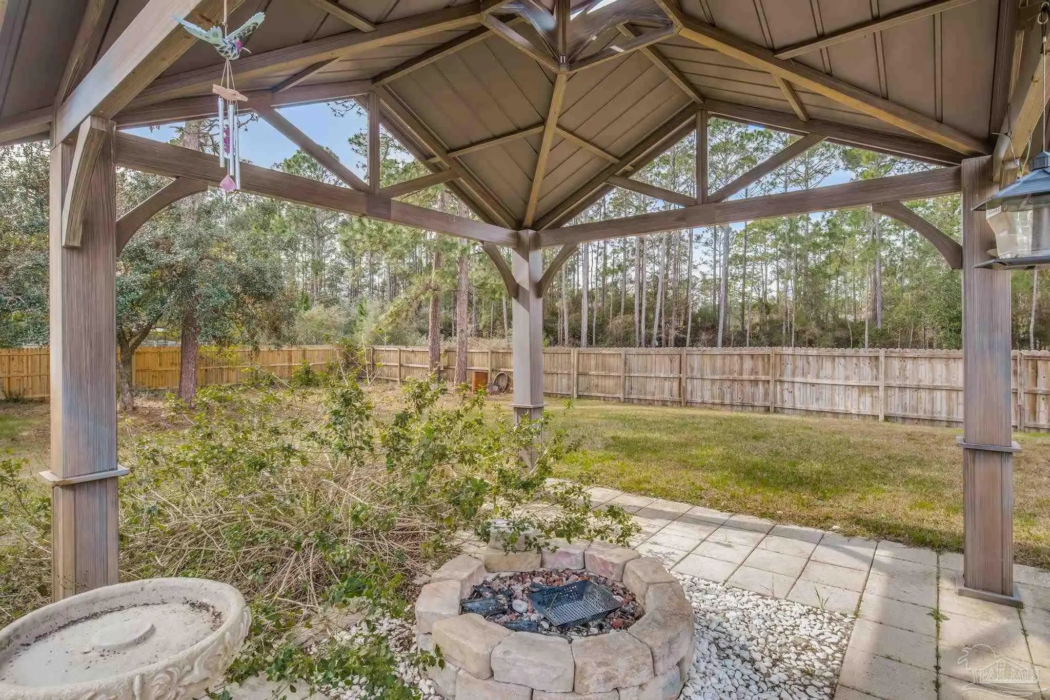 Photo of Listing #676004