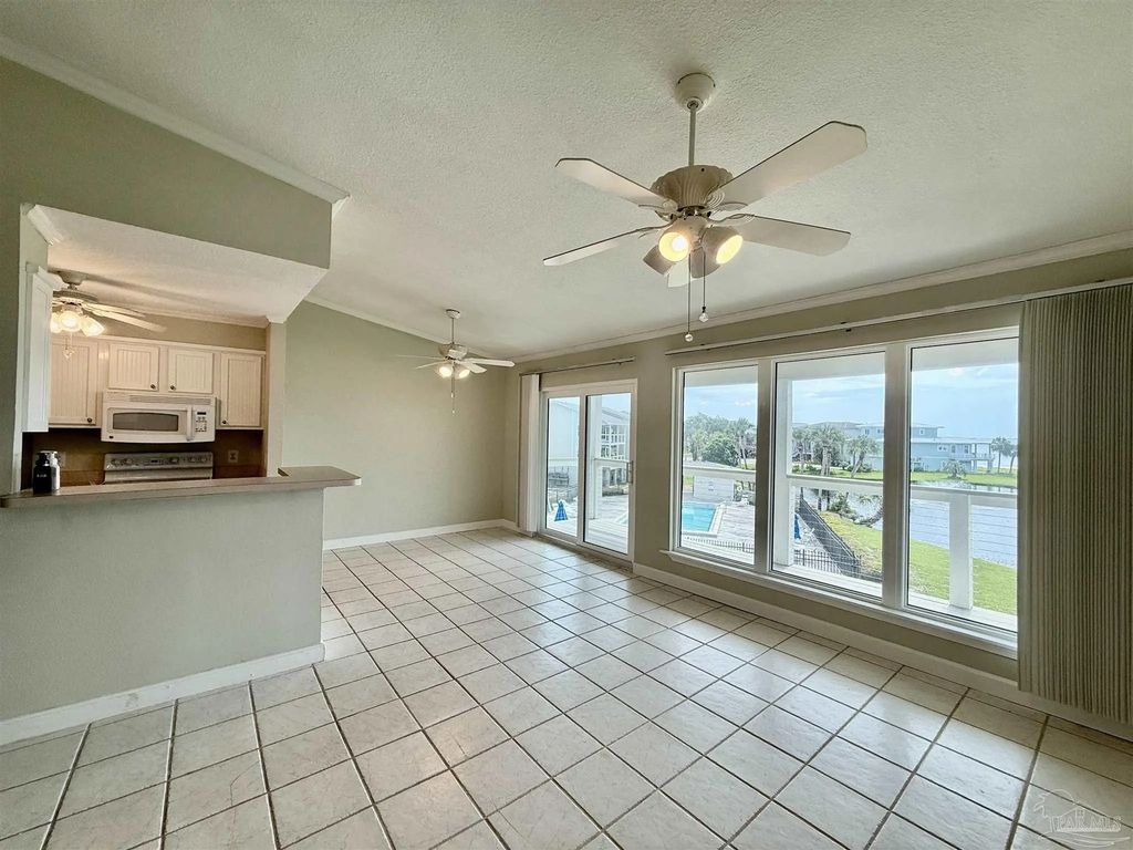 200 Pensacola Beach Rd #c-7, Gulf Breeze
