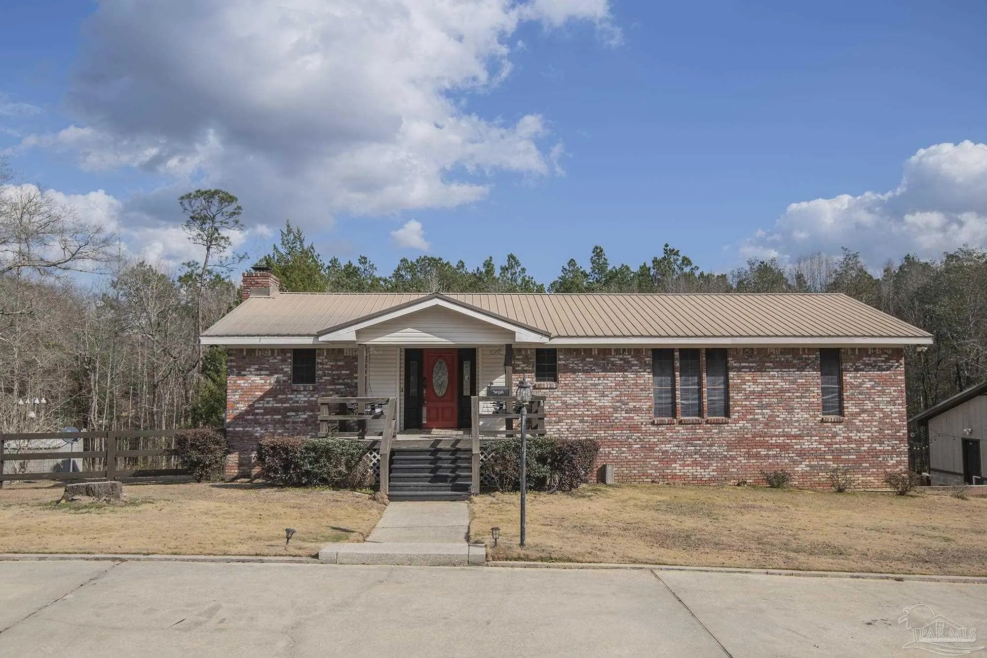 Photo of Listing #676851