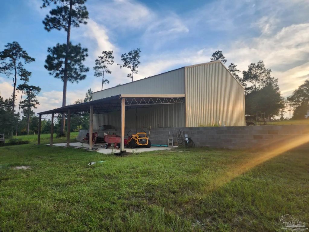 2264 Lewis Rd, Milton