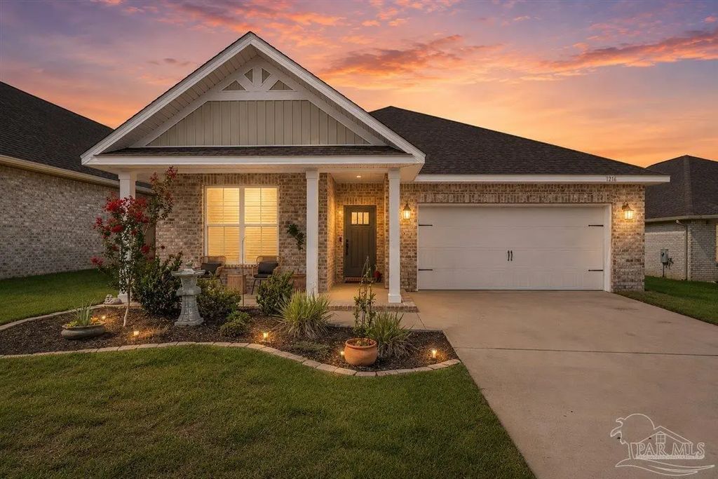 1216 Meadow Trl, Cantonment