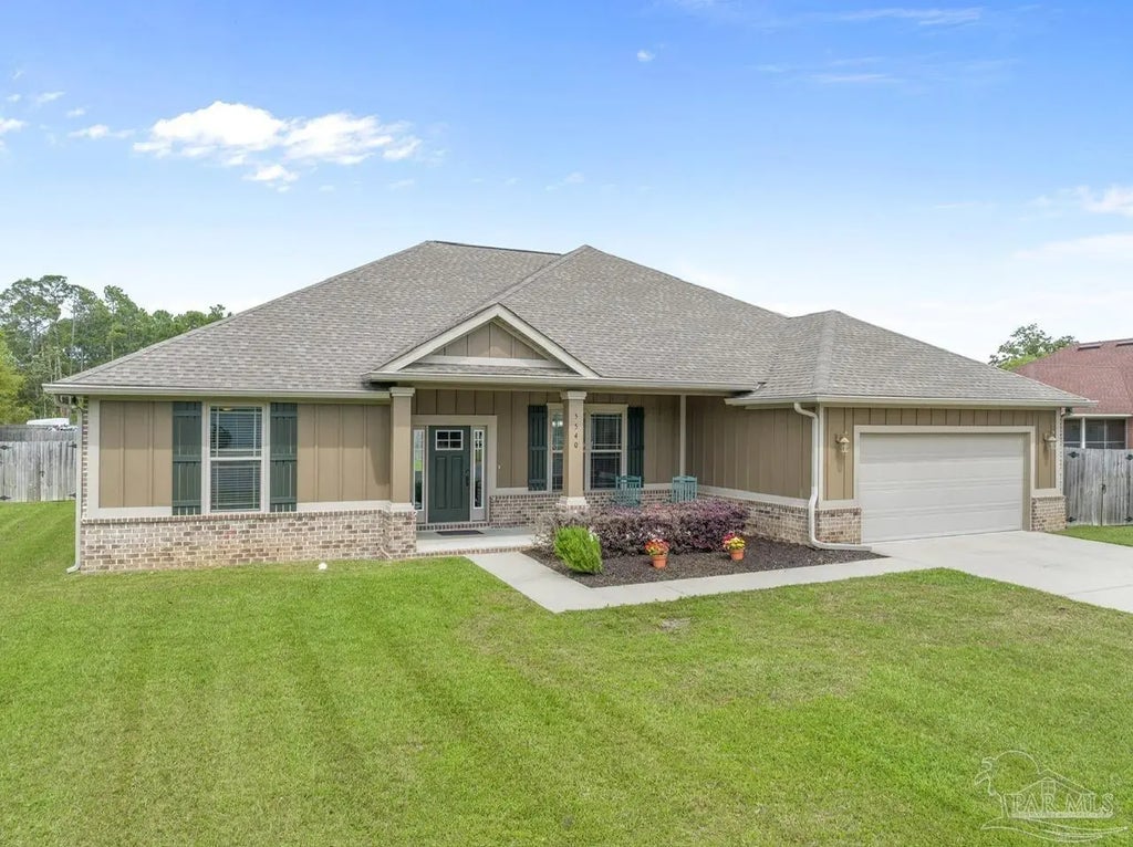 5540 Navaho Dr, Pensacola