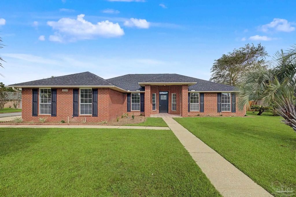 2216 Blue Lake Dr, Pensacola