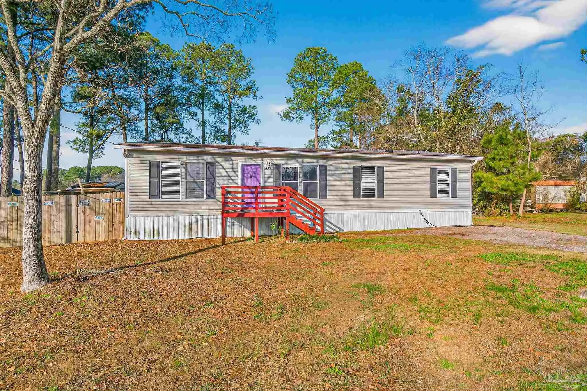 Photo of Listing #676584