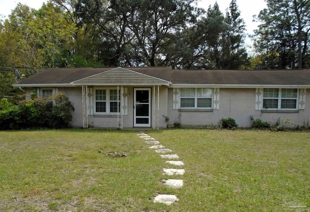 2385 Atwood Dr, Pensacola